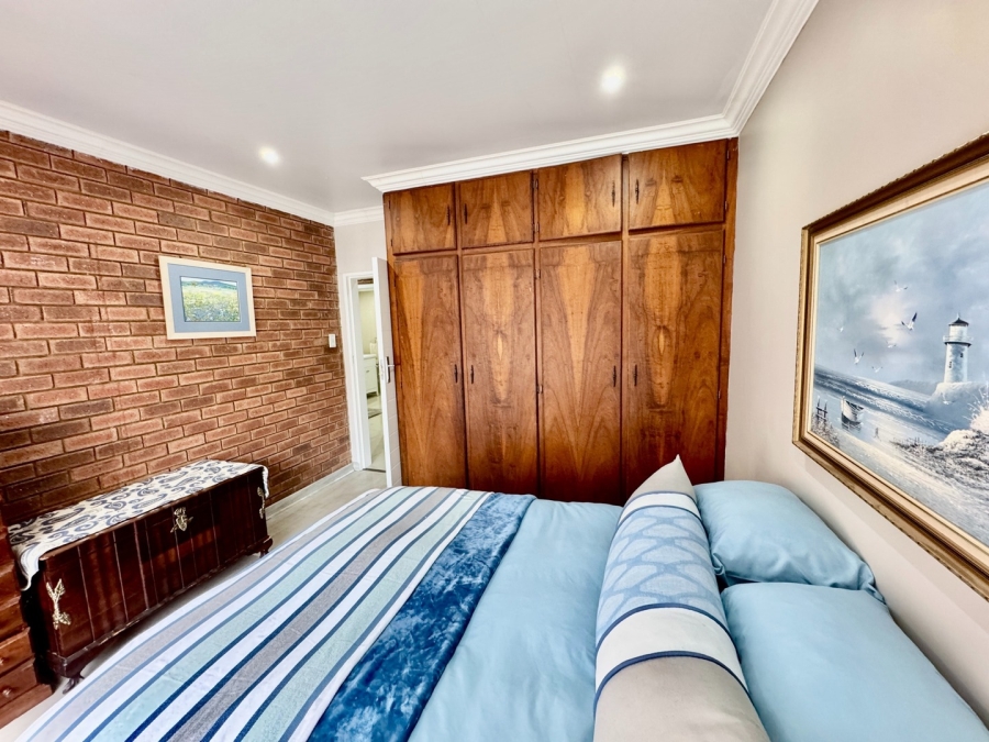 5 Bedroom Property for Sale in Mooivallei Park North West